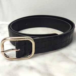 NWOT Old Navy Women's Croc Embossed Faux Leather Belt Black